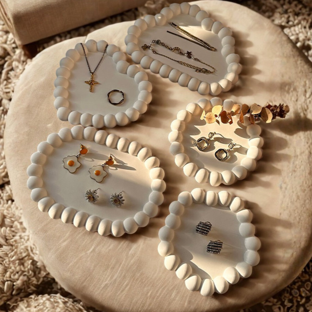 PRICE!!! Minimal Beaded Jewelry Display Tray Hypersku