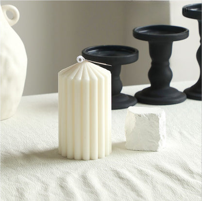 Sculptural Nordic Candle – Minimal White Collection Hypersku