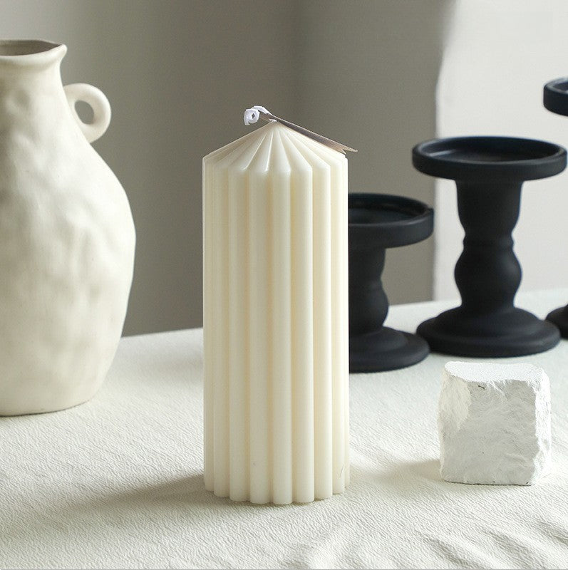 Sculptural Nordic Candle – Minimal White Collection Hypersku