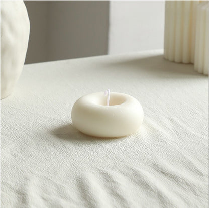 Sculptural Nordic Candle – Minimal White Collection Hypersku