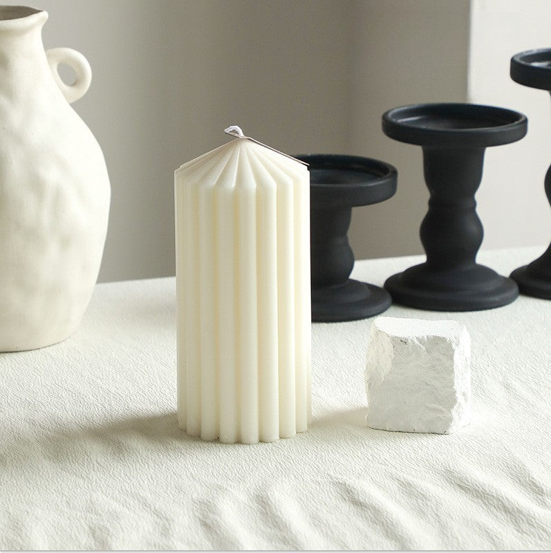 Sculptural Nordic Candle – Minimal White Collection Hypersku